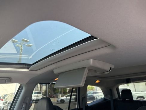 Used 2020 Honda Pilot Elite image 5