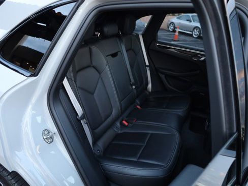 Used 2023 Porsche Macan S image 53