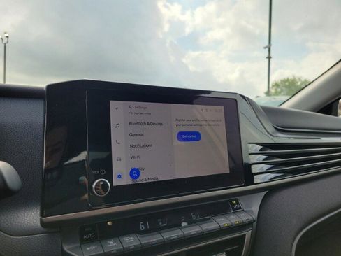 Used 2025 Toyota Camry LE image 17