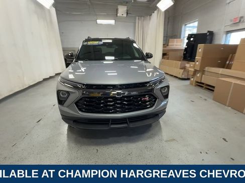 Used 2025 Chevrolet TrailBlazer RS w/ Convenience Package AWD/4WD image 3