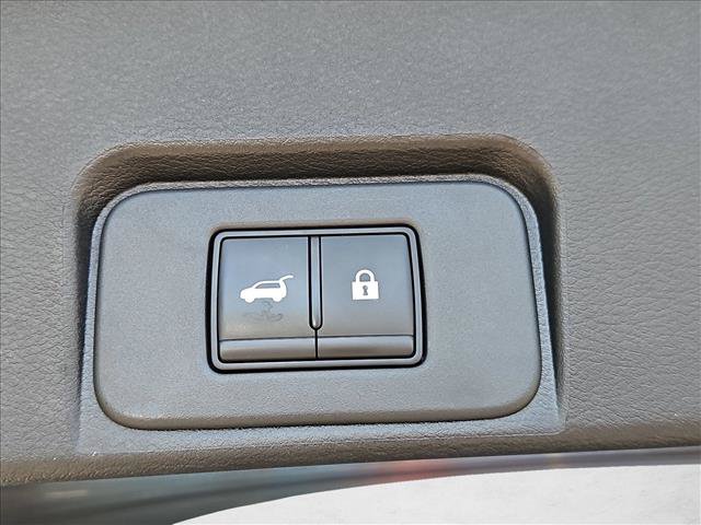 Used 2026 Nissan Rogue SL FWD image 7