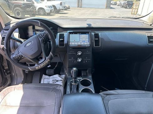 Used 2018 Ford Flex SEL w/ Equipment Group 202A FWD image 11