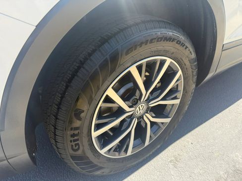 Used 2019 Volkswagen Tiguan SE AWD/4WD image 28