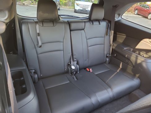 Used 2021 Honda Pilot Touring image 33
