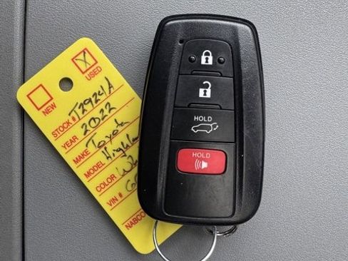 Used 2022 Toyota Highlander Platinum image 42