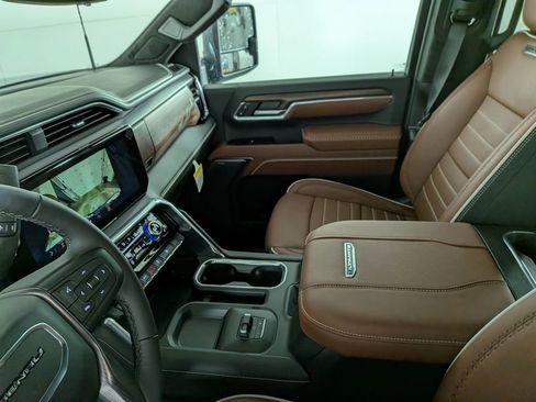 New 2026 GMC Sierra 3500 Denali Ultimate w/ LPO, Black Badging Package AWD/4WD image 26
