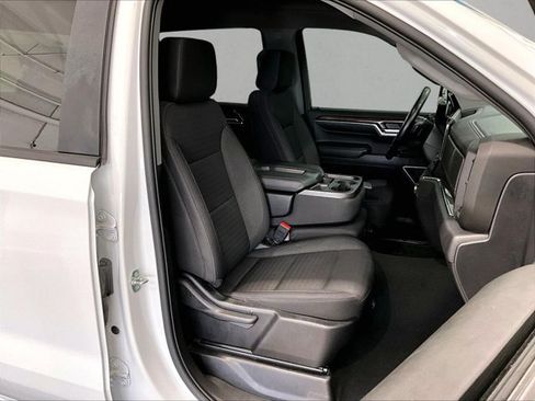 Used 2023 Chevrolet Silverado 1500 LT RWD image 9