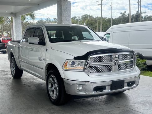 Used 2014 RAM 1500 Laramie w/ Convenience Group AWD/4WD image 10