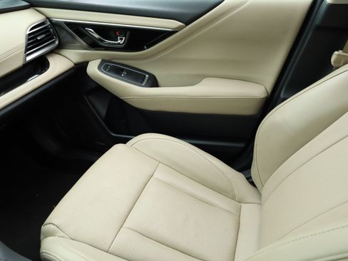 Used 2024 Subaru Legacy Limited image 10