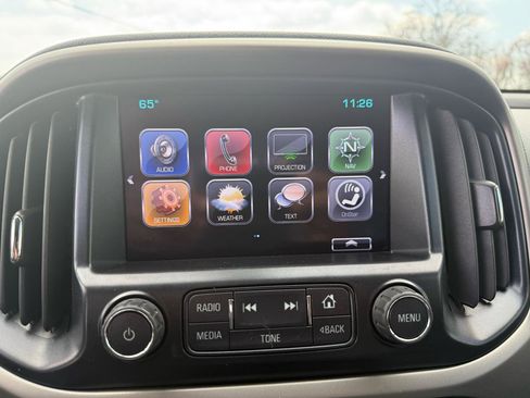 Used 2017 Chevrolet Colorado Z71 w/ Z71 Midnight Edition image 13