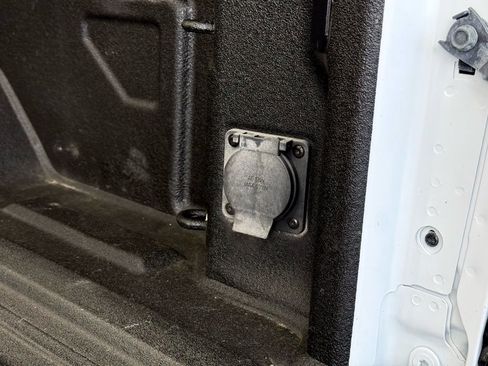 Used 2023 GMC Sierra 3500 SLE w/ Fleet Comfort Package image 6