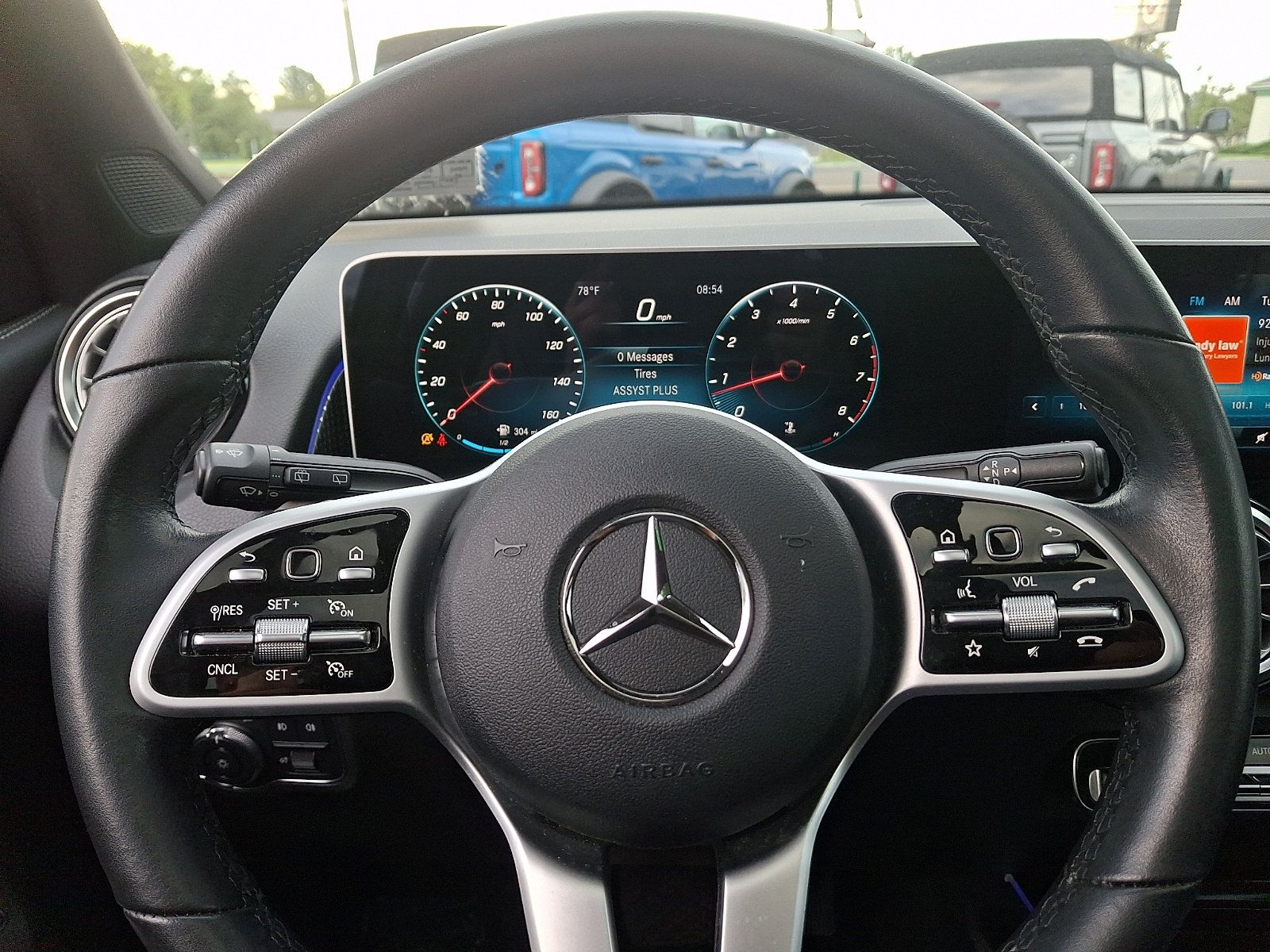 Used 2021 Mercedes-Benz GLB 250 4MATIC image 19