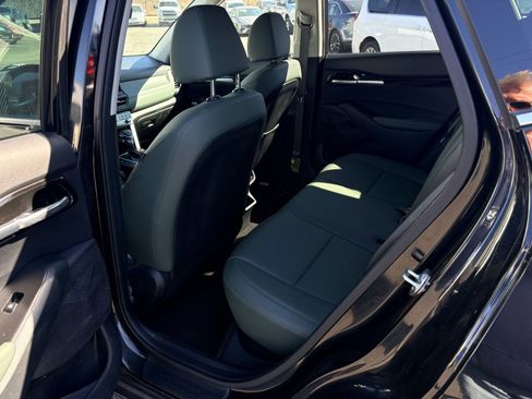 Used 2024 Kia Seltos SX image 11