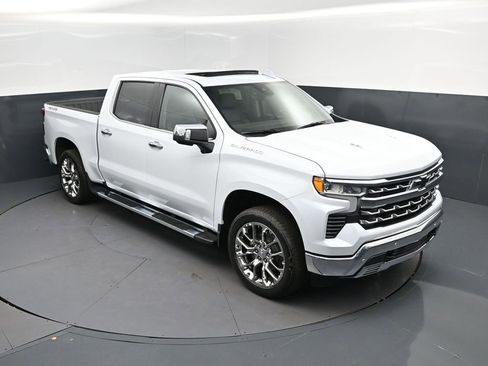 New 2026 Chevrolet Silverado 1500 LTZ w/ LTZ Premium Package AWD/4WD image 1
