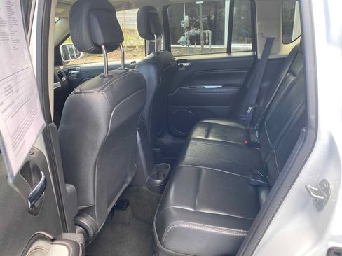 Used 2016 Jeep Compass High Altitude AWD/4WD image 10