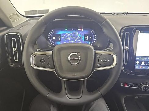 Used 2026 Volvo XC40 B5 Core w/ Climate Package AWD/4WD image 10