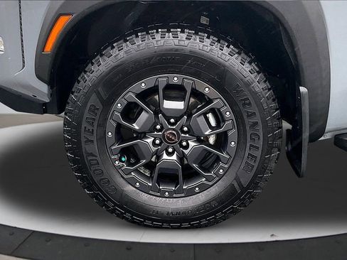 Used 2022 Nissan Frontier PRO-4X w/ Pro-4X Premium Package image 35