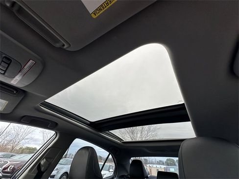 Used 2020 Toyota Camry XSE image 27