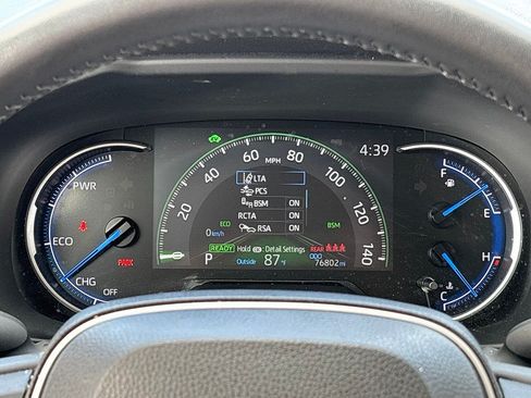 Certified 2024 Toyota RAV4 XLE Premium AWD/4WD image 27