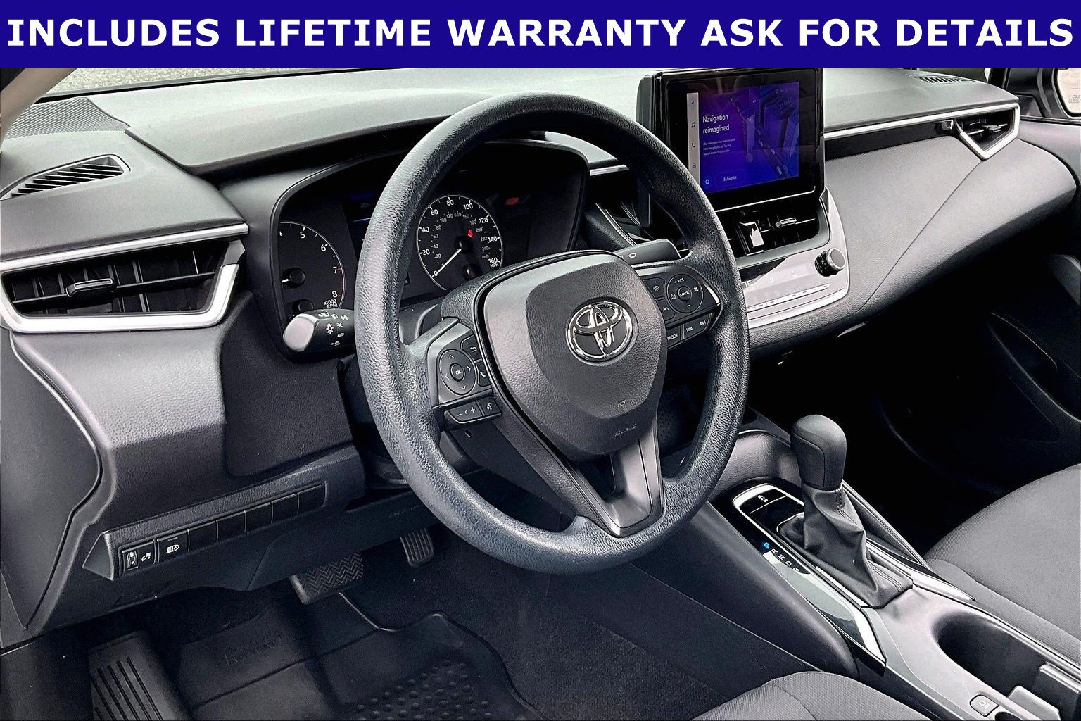 Used 2024 Toyota Corolla LE FWD image 11