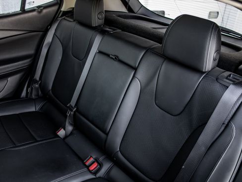 Used 2023 Buick Encore GX Essence w/ Experience Buick Package image 19