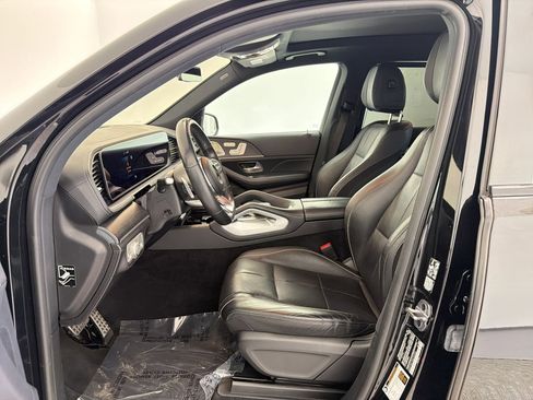 Used 2022 Mercedes-Benz GLS 450 4MATIC image 5