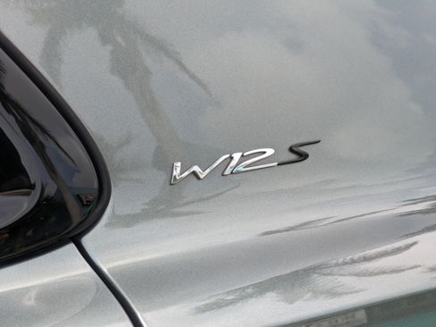 Used 2018 Bentley Flying Spur S W12 AWD/4WD image 15