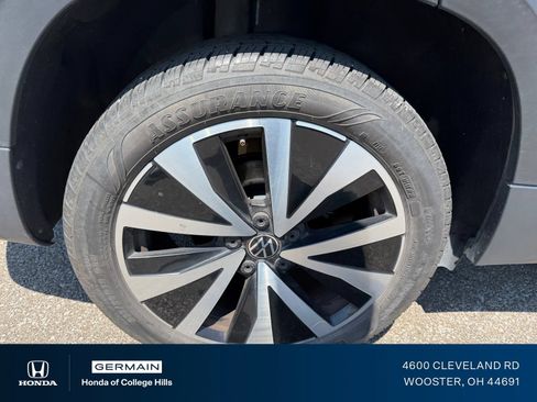 Used 2024 Volkswagen Taos SE FWD image 5