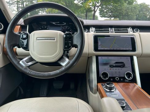 Used 2018 Land Rover Range Rover HSE AWD/4WD image 36