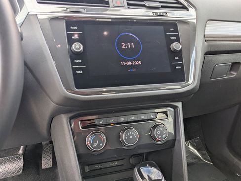 Used 2024 Volkswagen Tiguan Wolfsburg Edition image 19