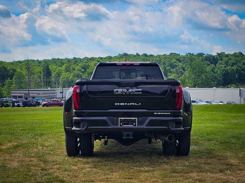 New 2026 GMC Sierra 3500 Denali Ultimate AWD/4WD image 5