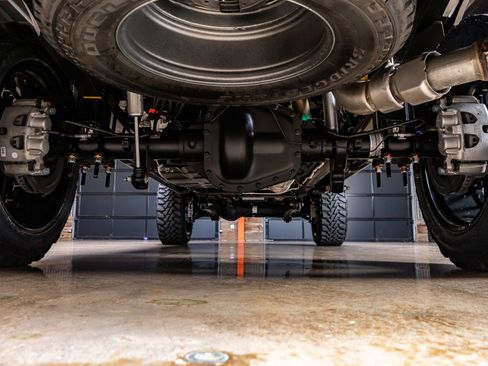 Used 2024 Ford F350 Platinum w/ FX4 Off-Road Package image 16