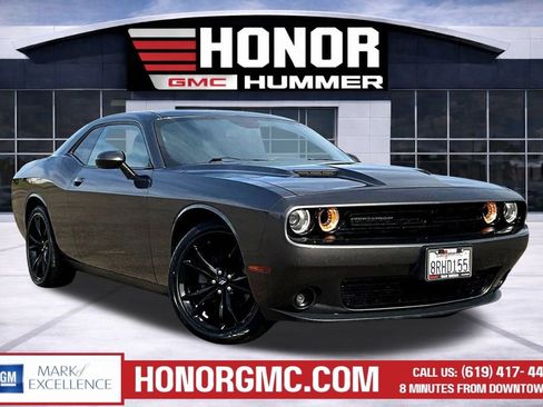 Used 2018 Dodge Challenger SXT w/ Blacktop Package image 1