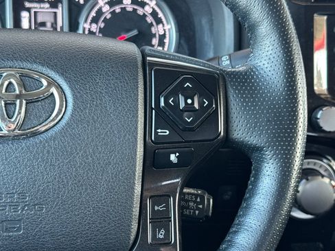 Certified 2023 Toyota 4Runner TRD Off-Road Premium w/ Moonroof Package AWD/4WD image 31