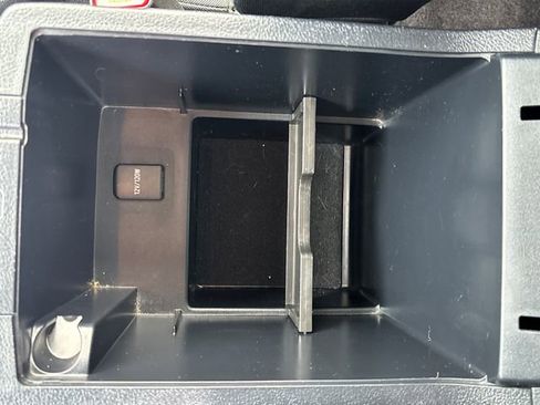 Used 2017 Toyota 4Runner SR5 image 31