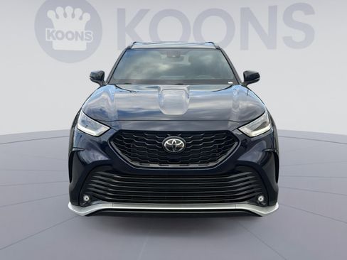 Used 2022 Toyota Highlander XSE image 11