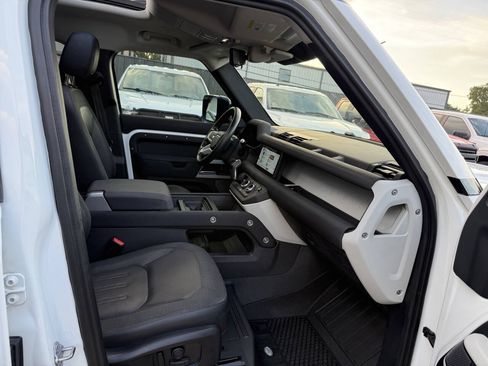Used 2020 Land Rover Defender 110 SE AWD/4WD image 8