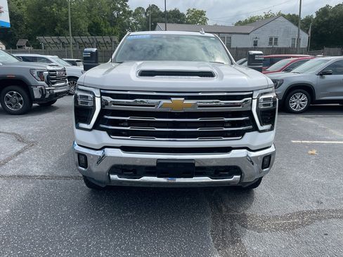 Certified 2024 Chevrolet Silverado 2500 LTZ w/ LTZ Plus Package image 3