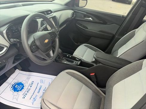 Used 2021 Chevrolet TrailBlazer LT AWD/4WD image 16