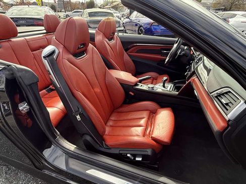 Used 2018 BMW M4 Convertible w/ Competition Package image 12