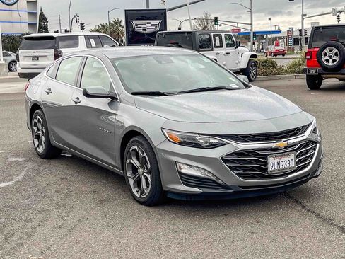Used 2025 Chevrolet Malibu LT image 5