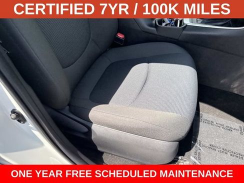 Used 2022 Toyota RAV4 LE AWD/4WD image 10