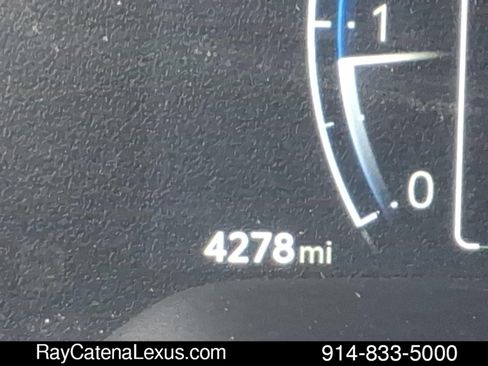 Used 2025 Toyota Corolla Cross XLE w/ Convenience Package AWD/4WD image 12