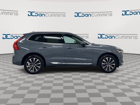 Used 2023 Volvo XC60 B5 Plus FWD image 9