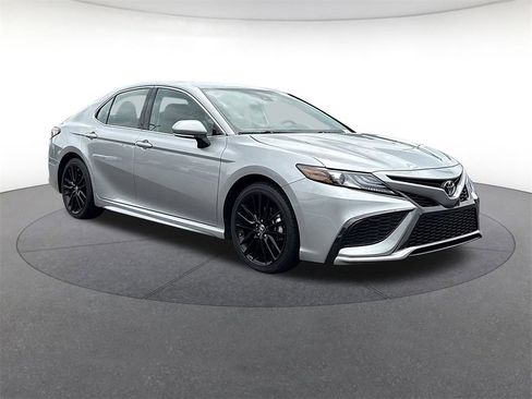 Used 2024 Toyota Camry XSE image 26