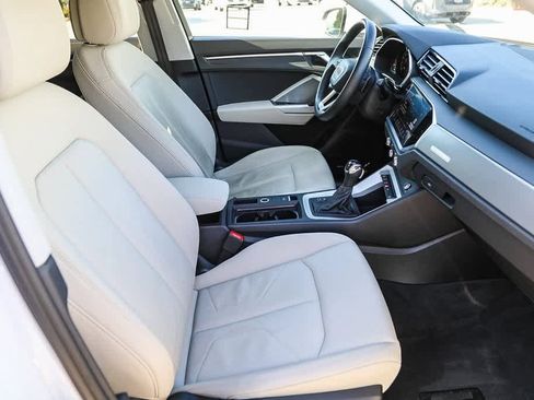 Used 2022 Audi Q3 2.0T Premium Plus w/ Premium Plus Package image 15