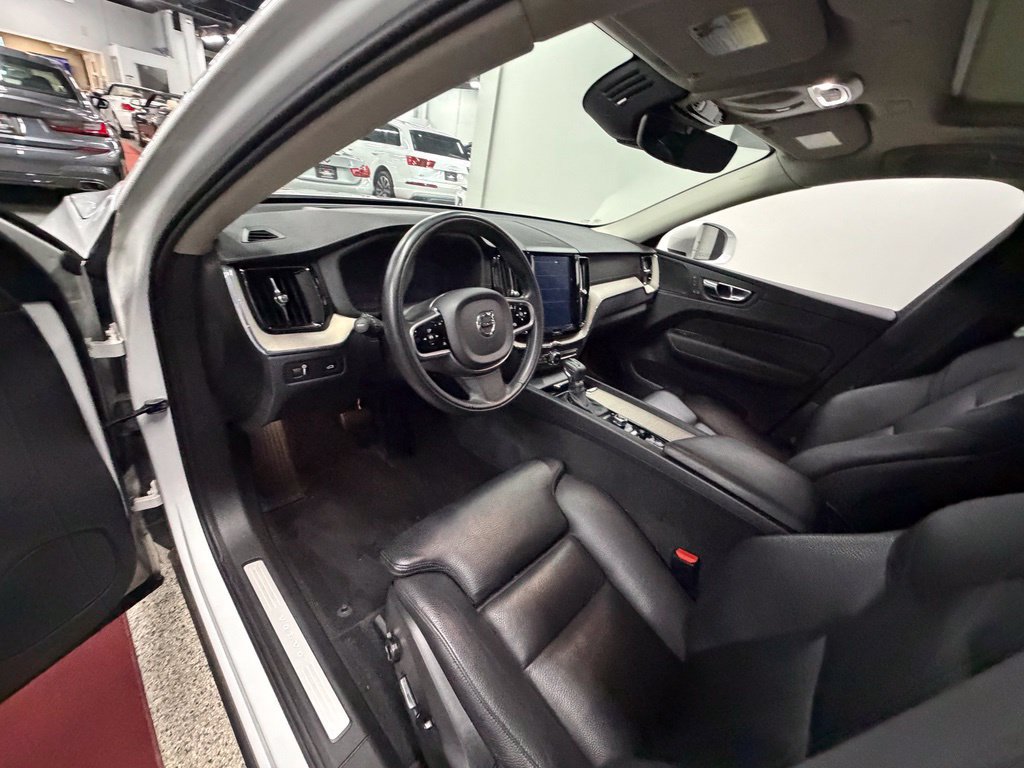 Used 2020 Volvo XC60 T5 Inscription w/ Protection Package Premier AWD/4WD image 17