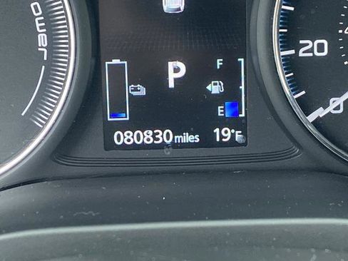 Used 2019 Mitsubishi Outlander SEL image 6