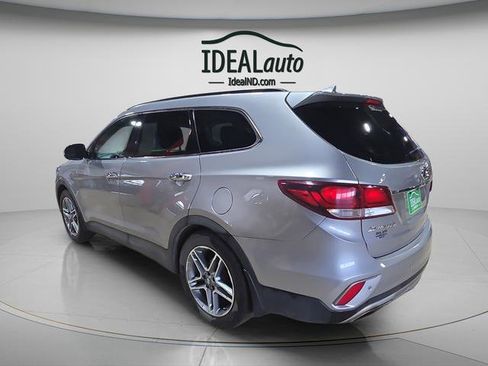 Used 2017 Hyundai Santa Fe SE w/ Cargo Package image 7