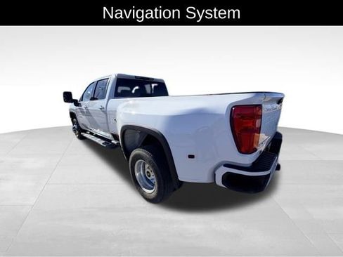 Used 2023 Chevrolet Silverado 3500 High Country w/ Snow Plow Prep/Camper Package image 4